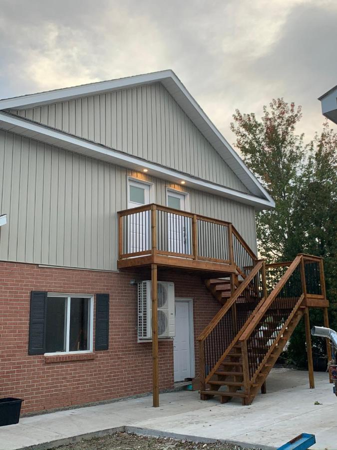 Woodslee Bed And Breakfast Belle River Esterno foto