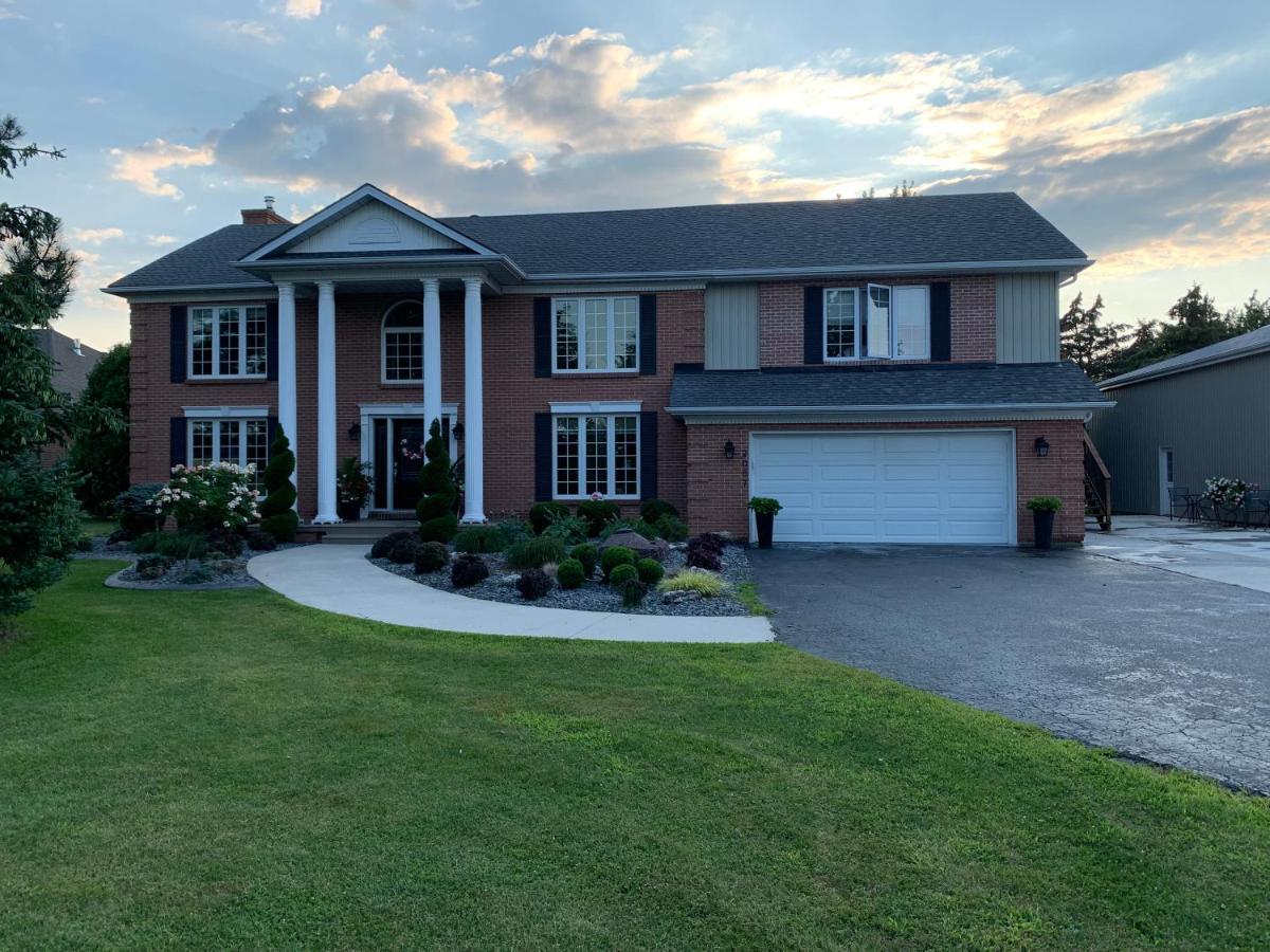 Woodslee Bed And Breakfast Belle River Esterno foto